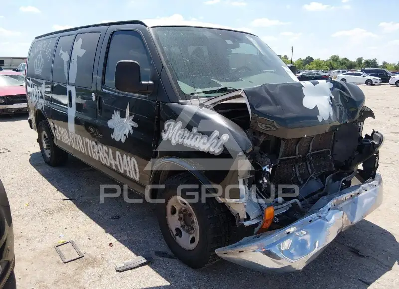 2017 Chevrolet Express photo