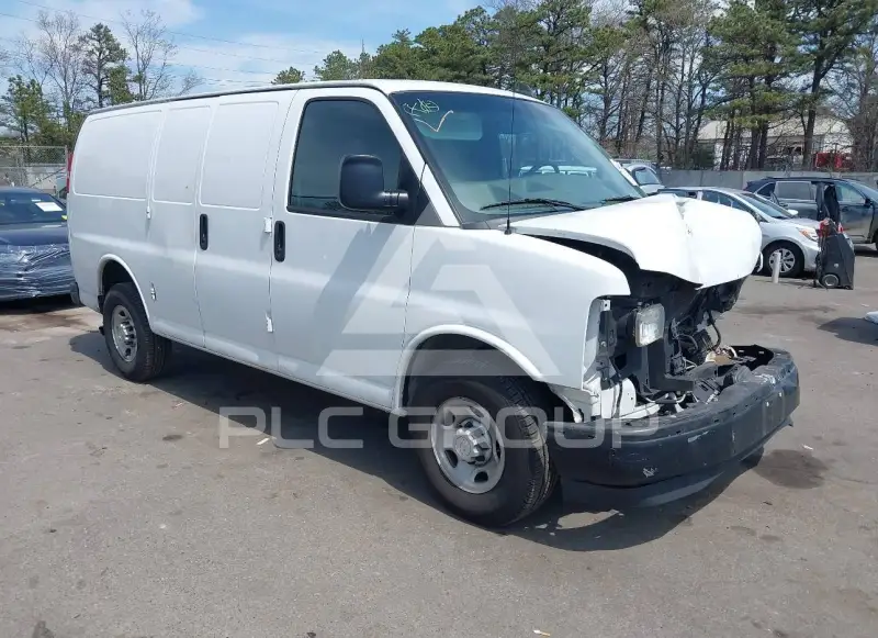 2017 Chevrolet Express фото