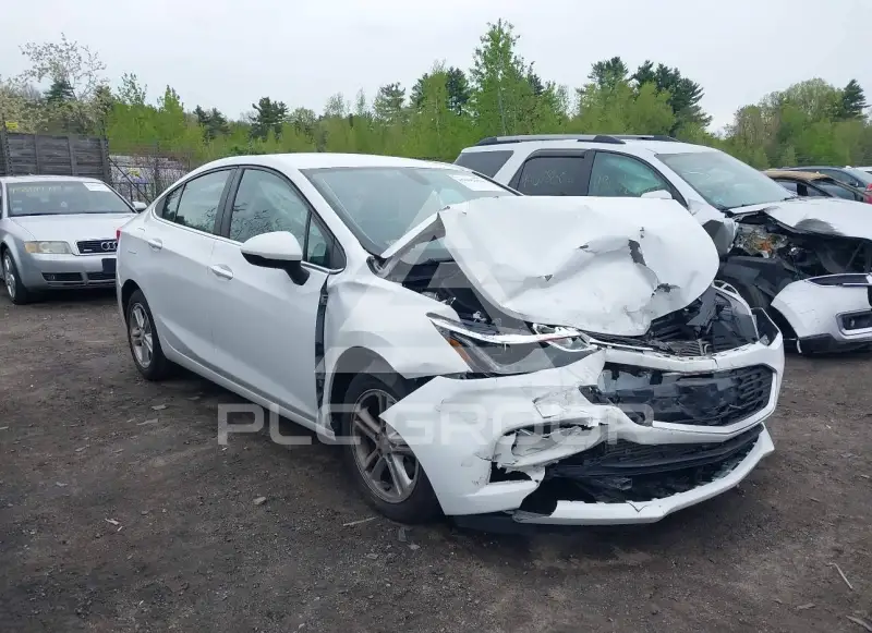 2017 Chevrolet Cruze фото
