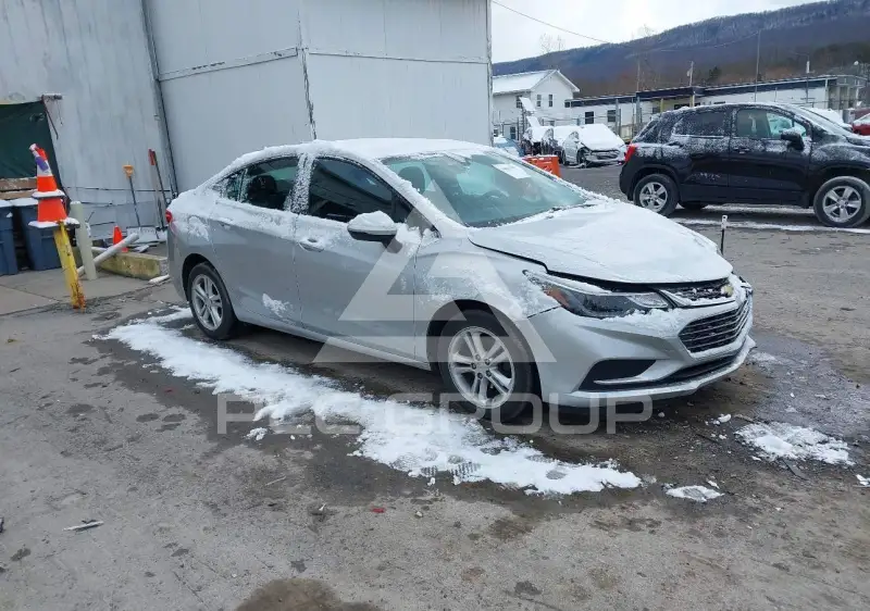 2017 Chevrolet Cruze photo