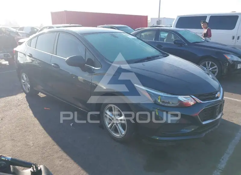 2017 Chevrolet Cruze photo
