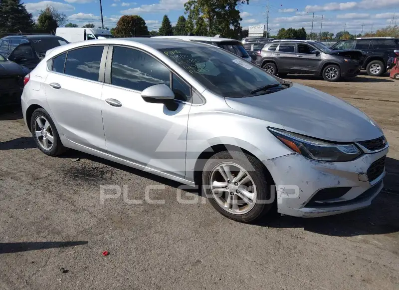 2017 Chevrolet Cruze photo