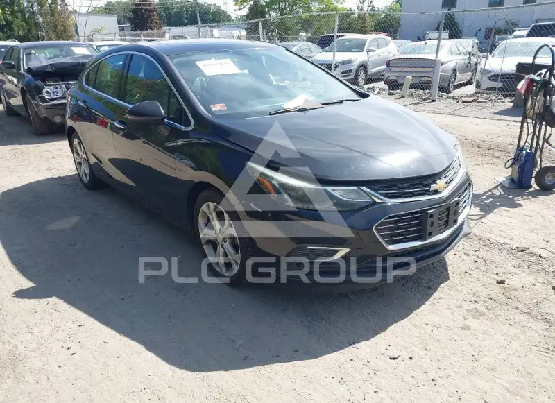 2017 Chevrolet Cruze photo