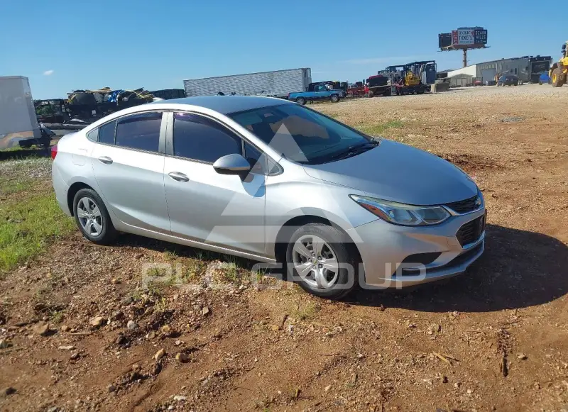 2017 Chevrolet Cruze photo
