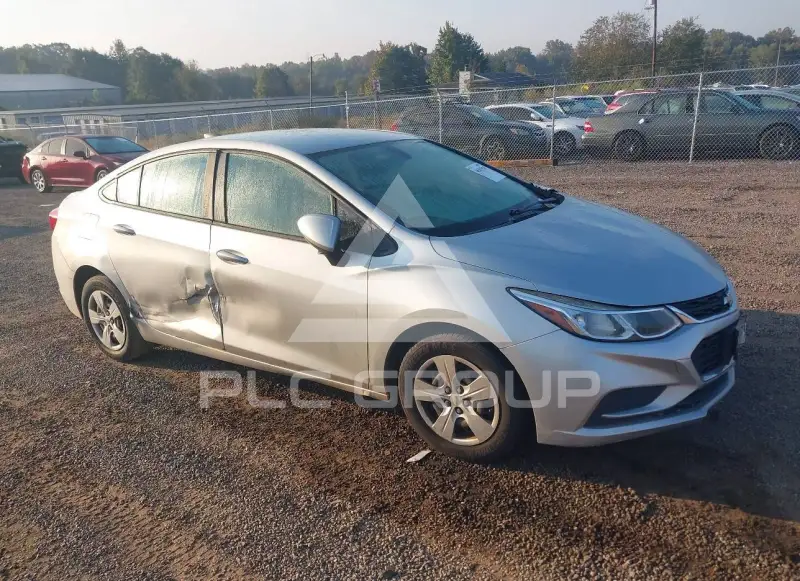 2017 Chevrolet Cruze photo