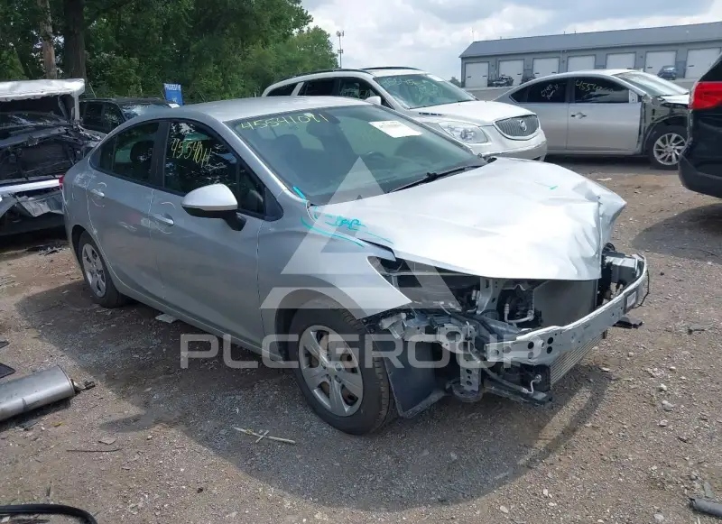2017 Chevrolet Cruze photo