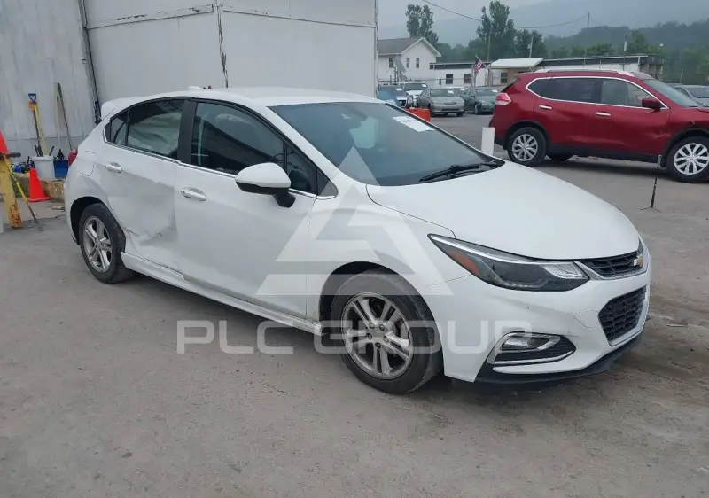 2017 Chevrolet Cruze photo