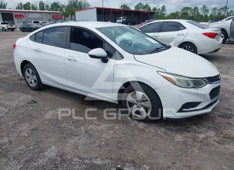 2017 Chevrolet Cruze photo