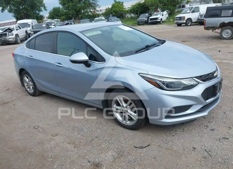 2017 Chevrolet Cruze photo