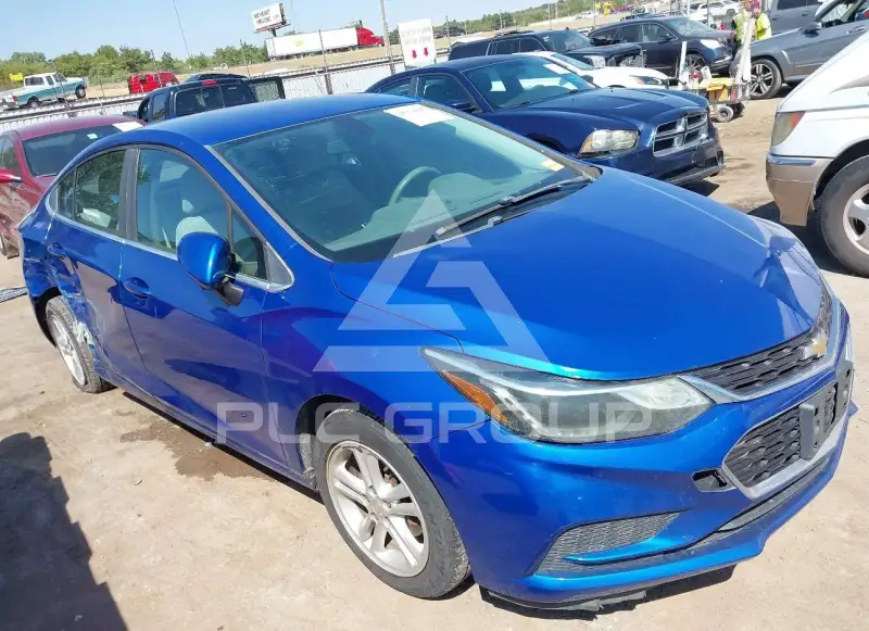 2017 Chevrolet Cruze photo