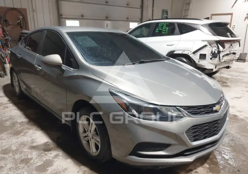 2017 Chevrolet Cruze фото