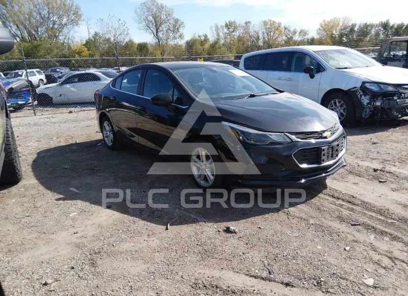 2017 Chevrolet Cruze photo