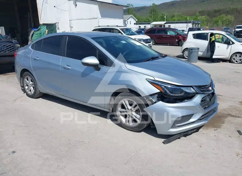 2017 Chevrolet Cruze photo