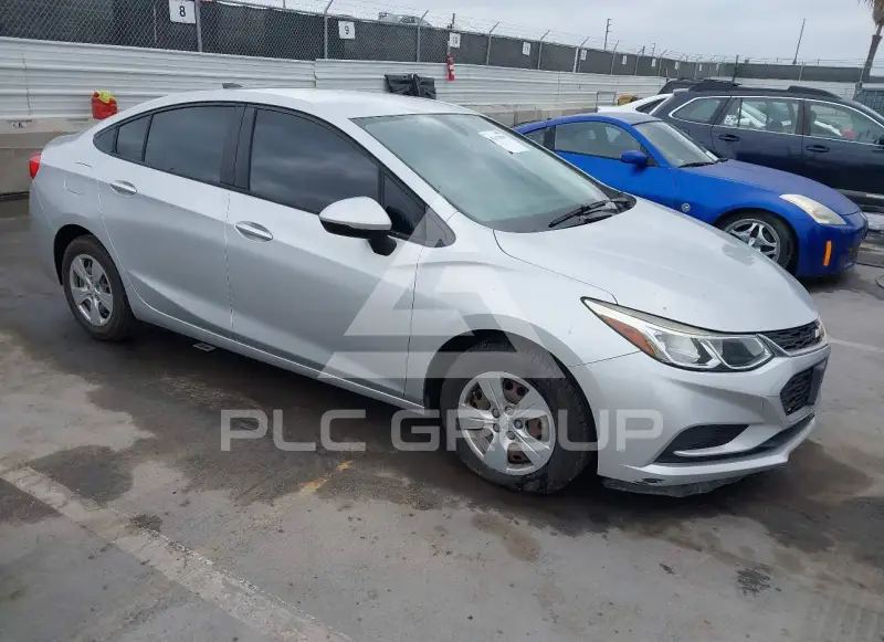 2017 Chevrolet Cruze photo