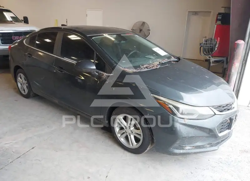 2017 Chevrolet Cruze photo