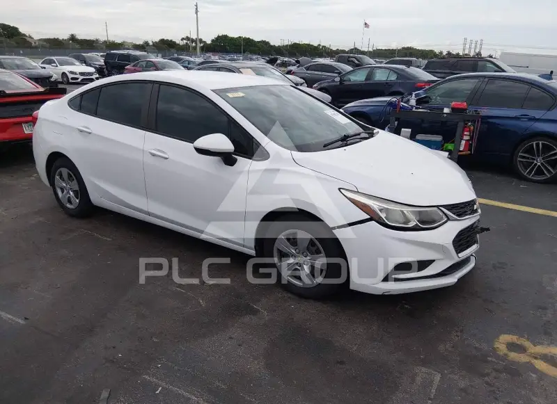 2017 Chevrolet Cruze photo