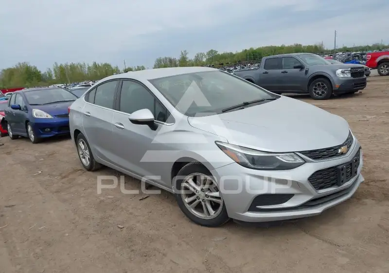 2017 Chevrolet Cruze photo