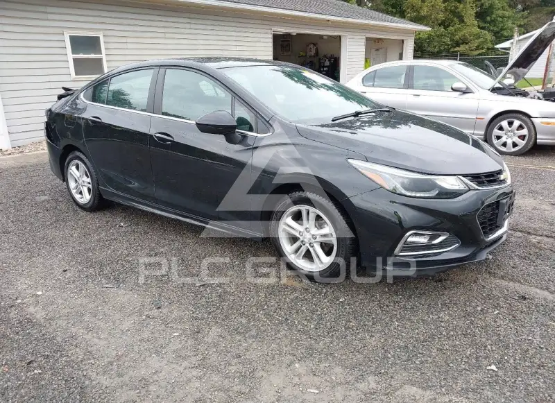 2017 Chevrolet Cruze photo