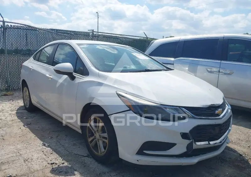 2017 Chevrolet Cruze фото