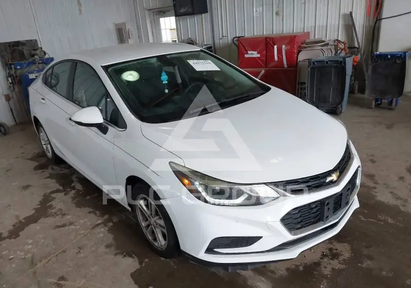 2017 Chevrolet Cruze фото