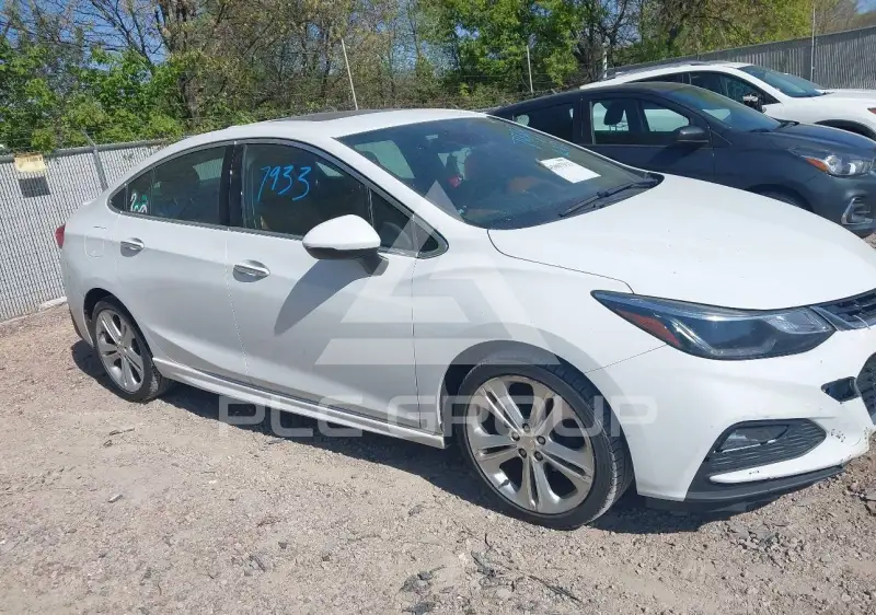 2017 Chevrolet Cruze фото