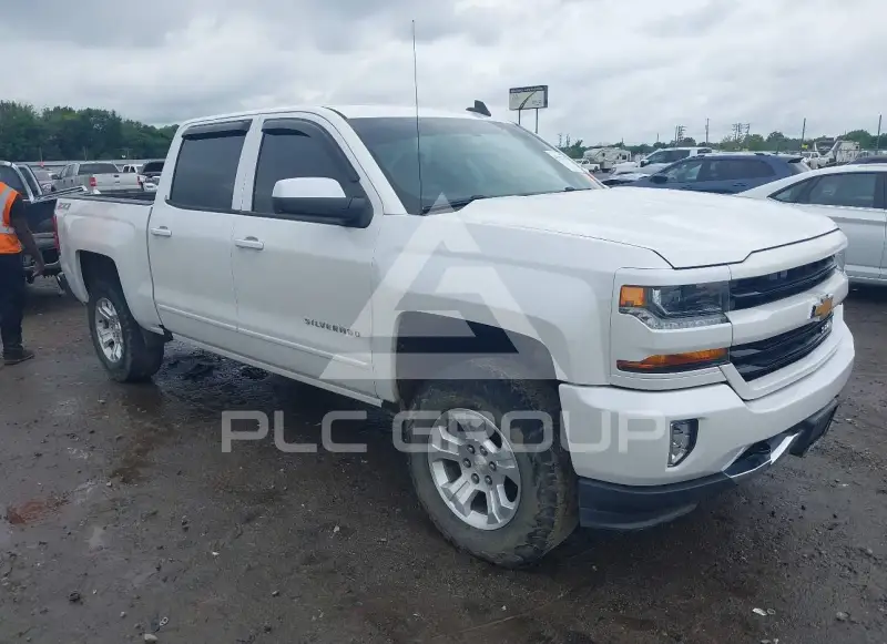 2017 Chevrolet Silverado фото