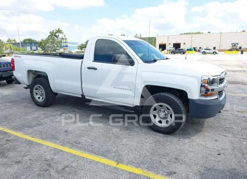 2017 Chevrolet Silverado фото