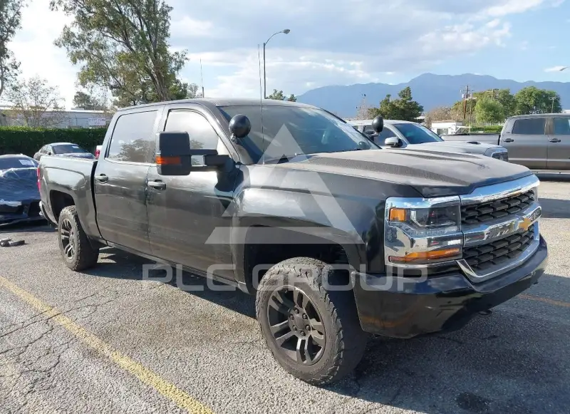 2017 Chevrolet Silverado фото