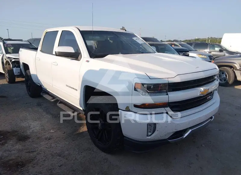 2017 Chevrolet Silverado фото