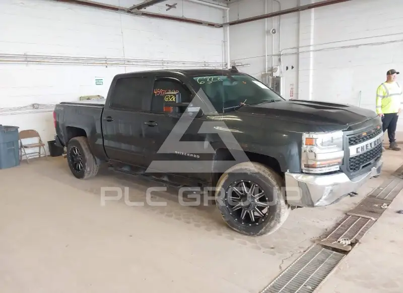 2017 Chevrolet Silverado photo
