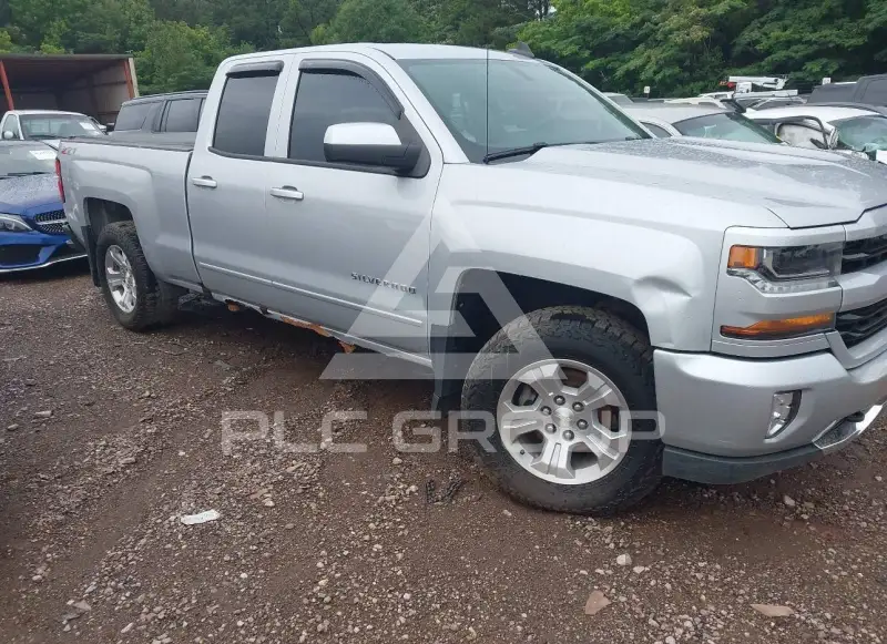 2017 Chevrolet Silverado photo