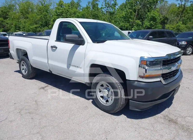 2017 Chevrolet Silverado фото