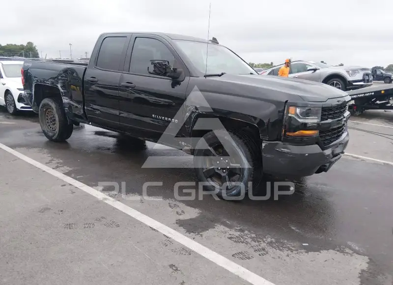 2017 Chevrolet Silverado фото
