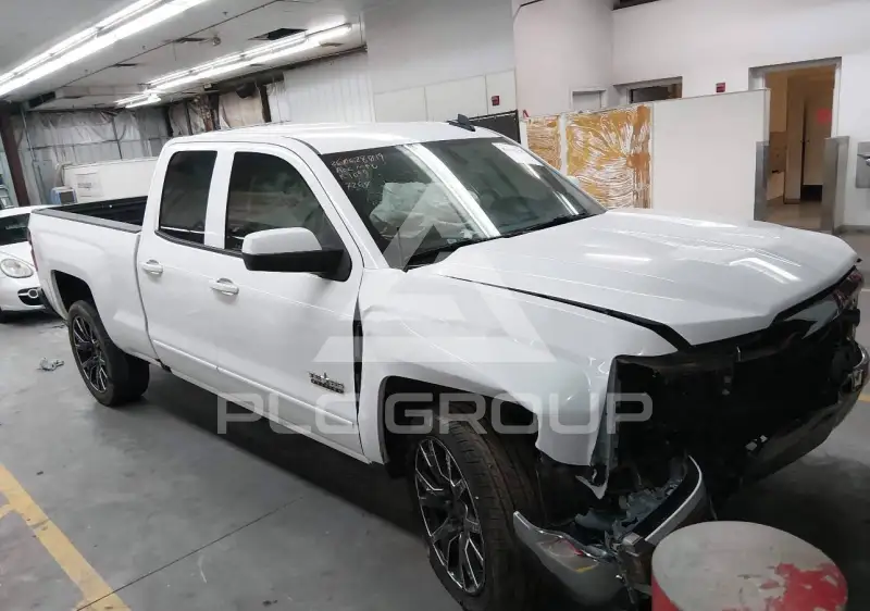 2017 Chevrolet Silverado фото