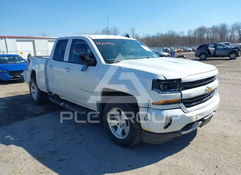 2017 Chevrolet Silverado фото