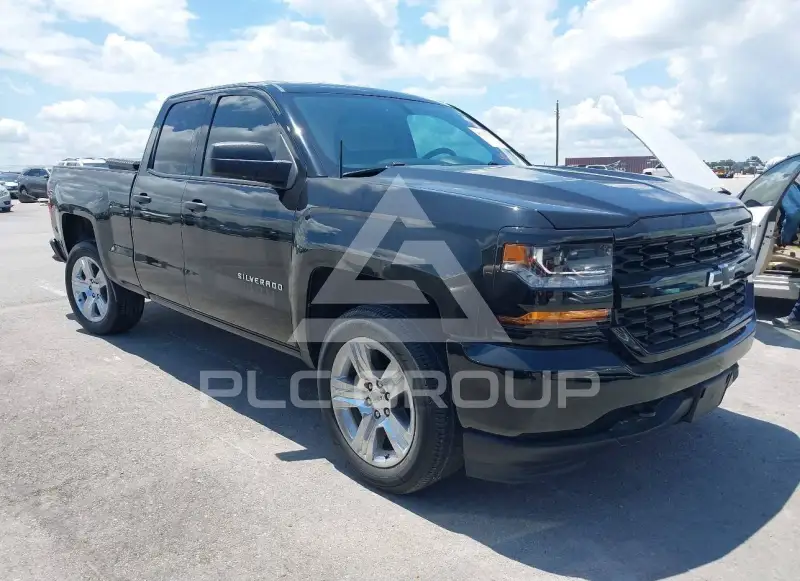 2017 Chevrolet Silverado фото