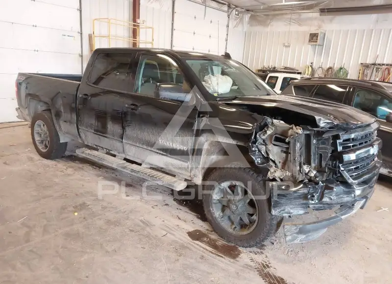 2017 Chevrolet Silverado photo