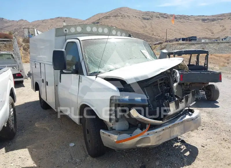 2017 Chevrolet Express фото