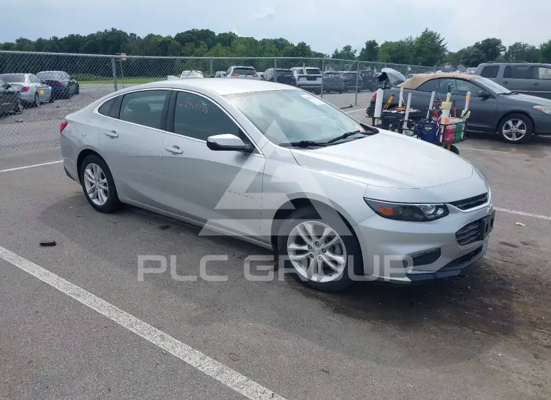 2017 Chevrolet Malibu photo