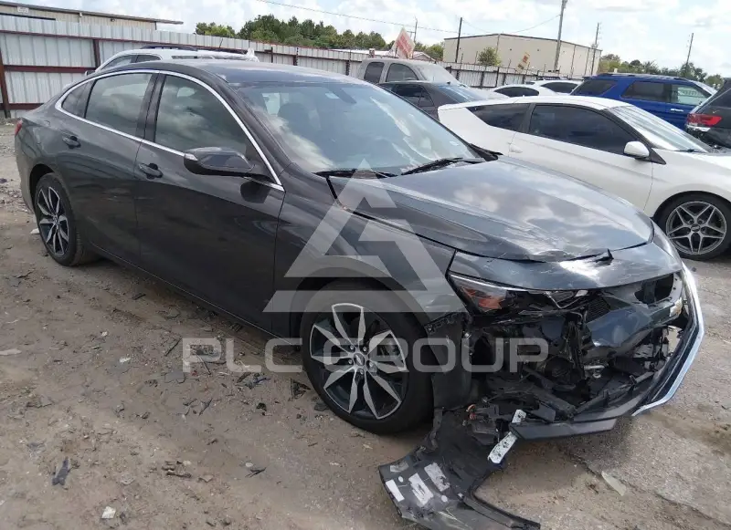 2017 Chevrolet Malibu photo