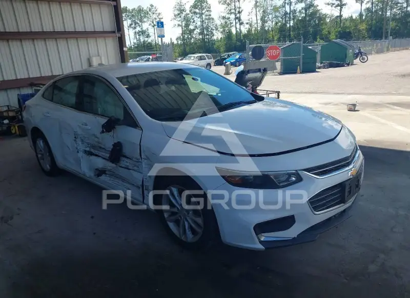 2017 Chevrolet Malibu photo
