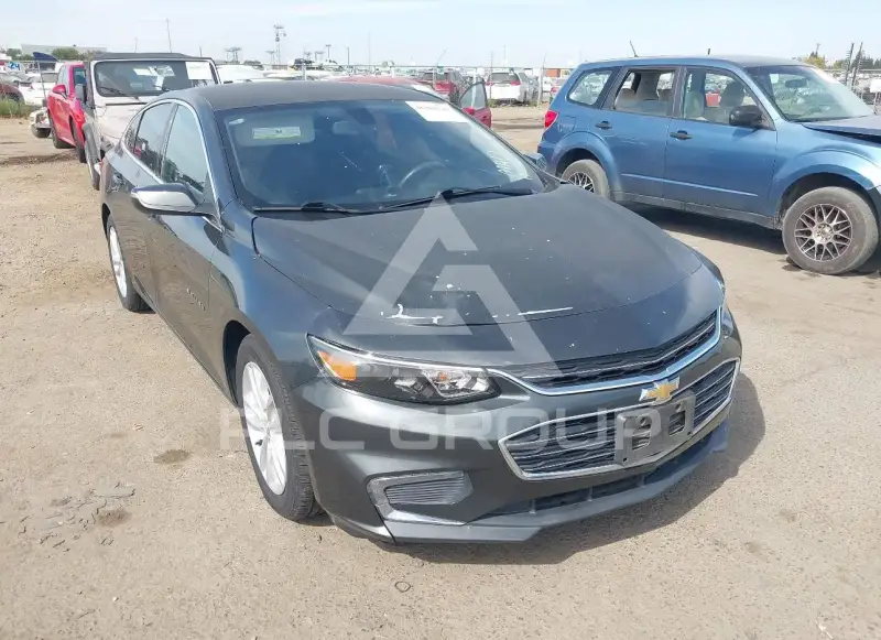 2017 Chevrolet Malibu photo