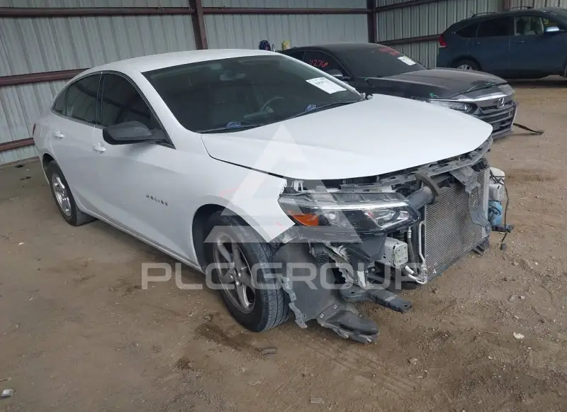 2017 Chevrolet Malibu photo