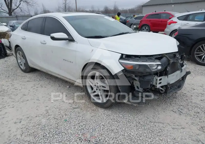 2017 Chevrolet Malibu фото
