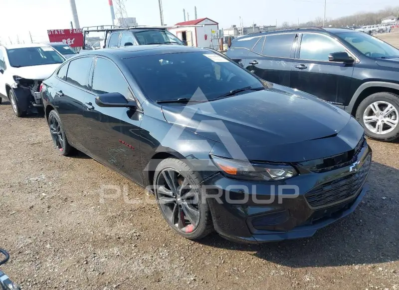 2017 Chevrolet Malibu photo