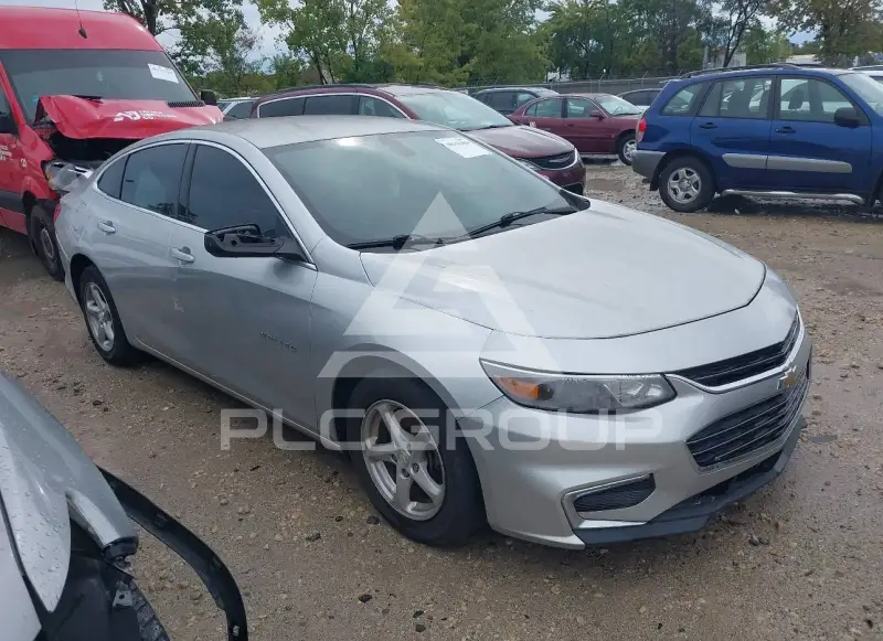 2017 Chevrolet Malibu photo