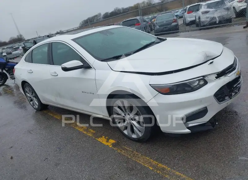 2017 Chevrolet Malibu photo