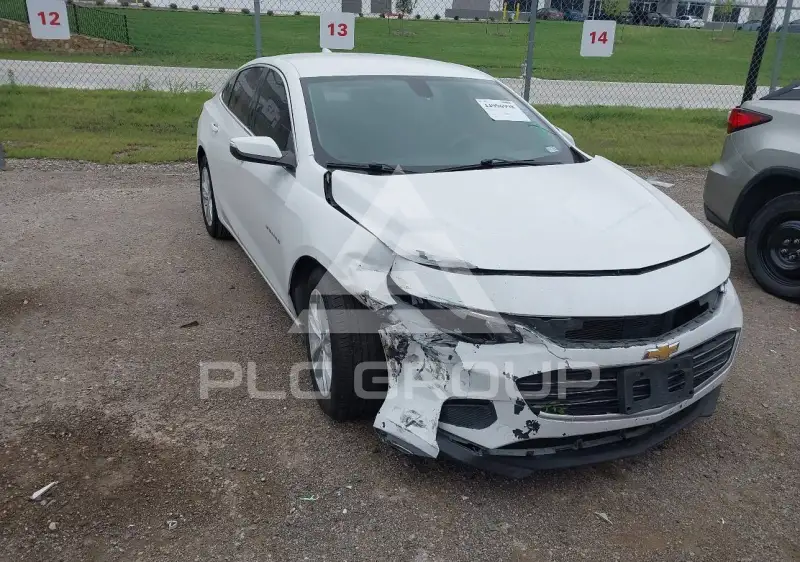 2017 Chevrolet Malibu photo