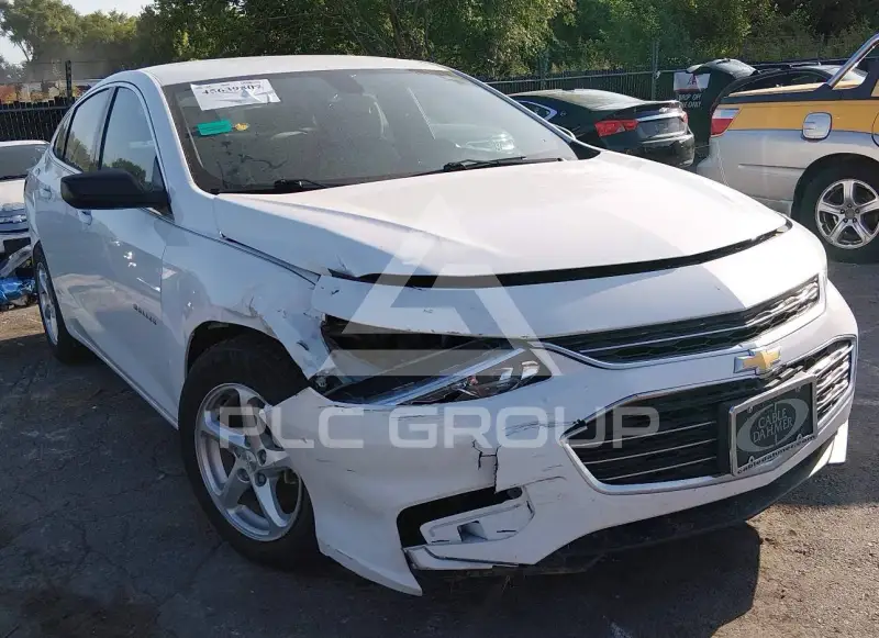 2017 Chevrolet Malibu photo