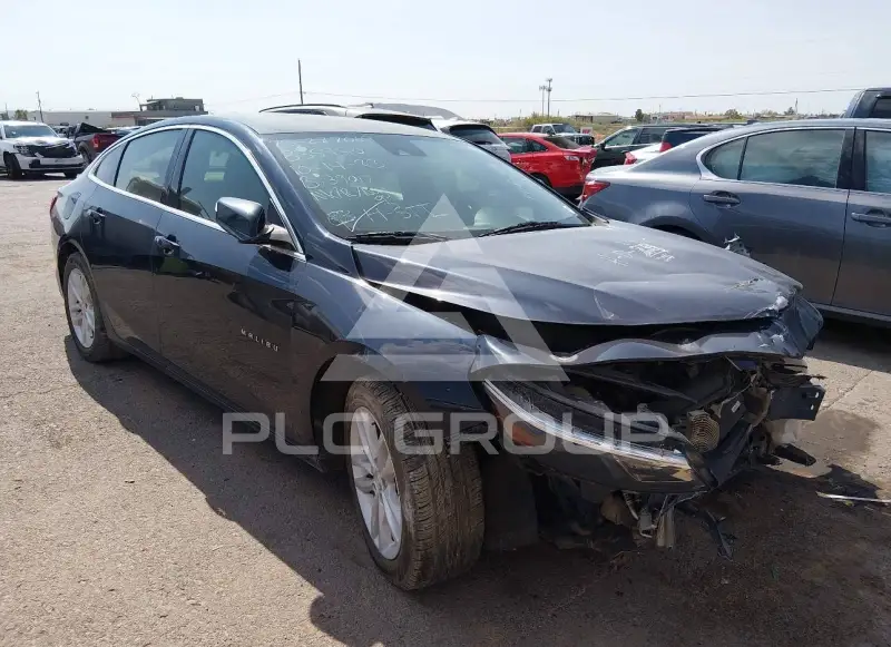 2017 Chevrolet Malibu photo